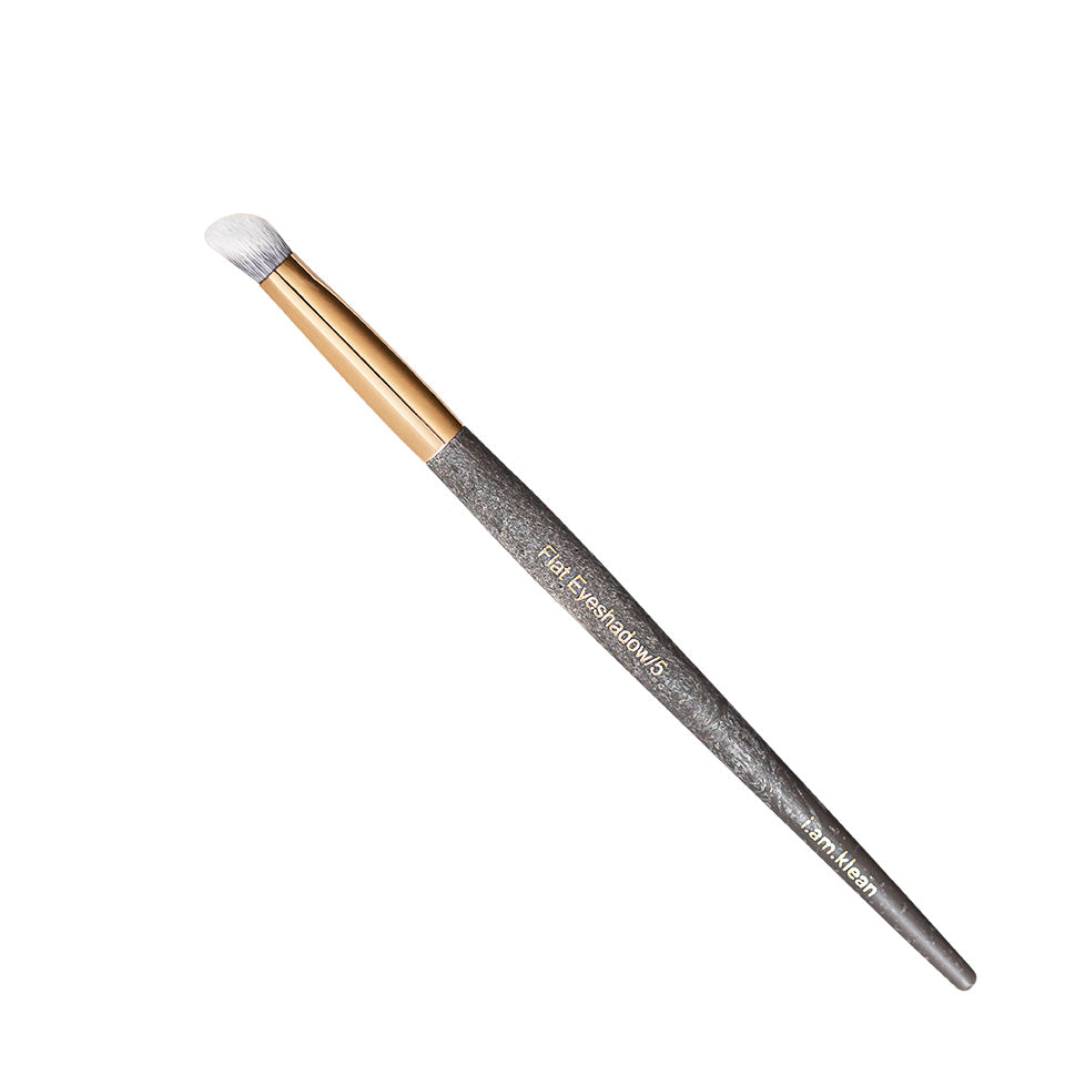 i.am.klean Flat eyeshadow brush