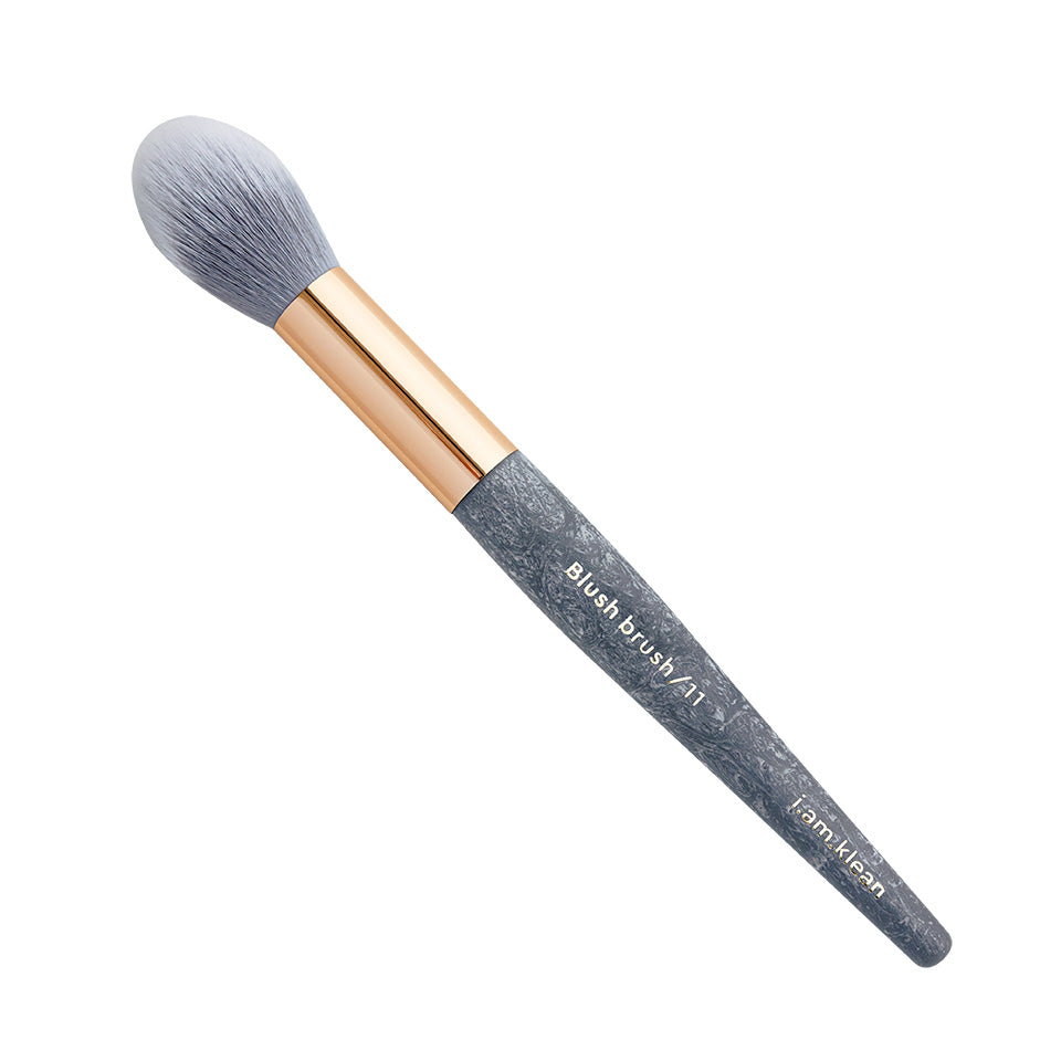 i.am.klean blush brush