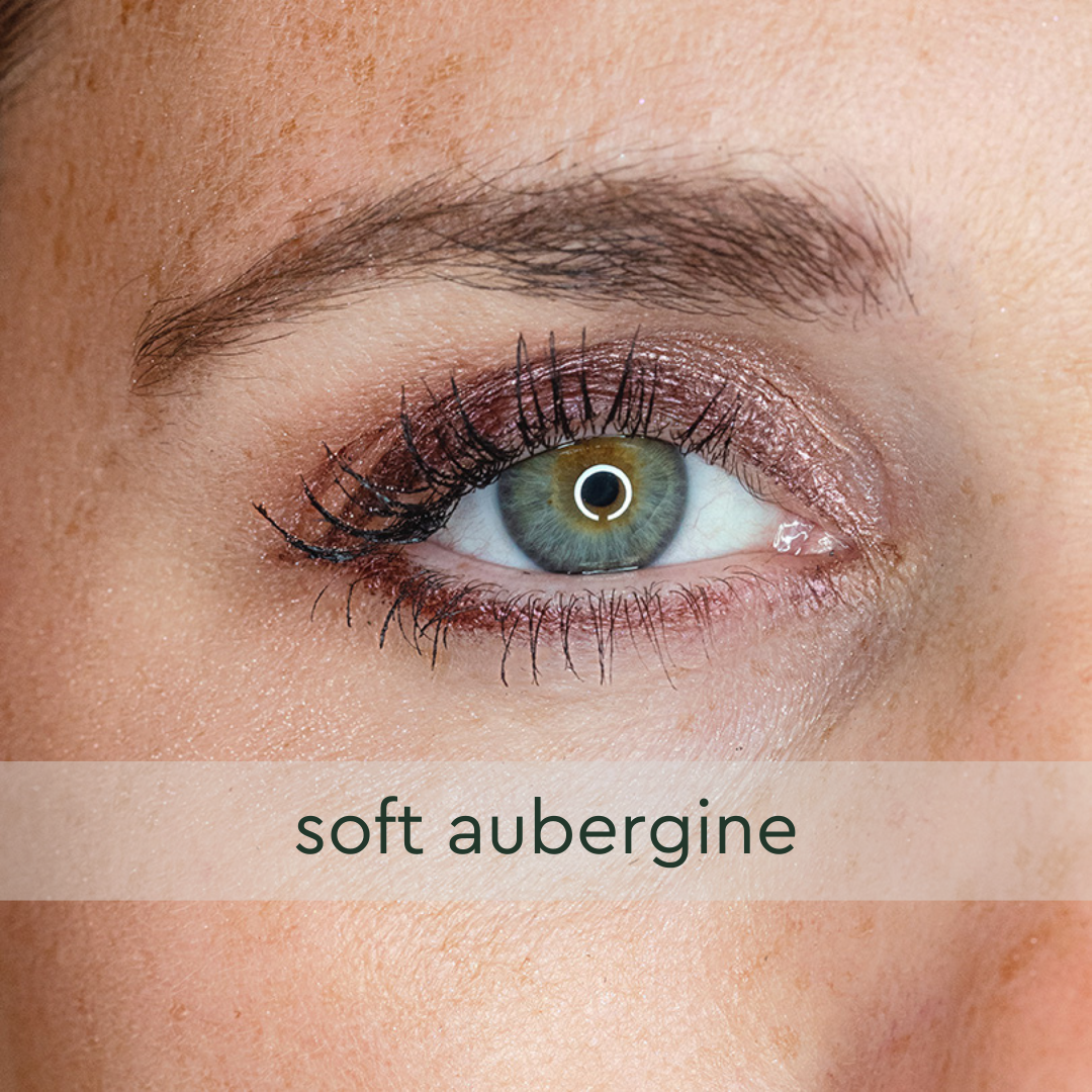 Eyeliner guide - soft aubergine