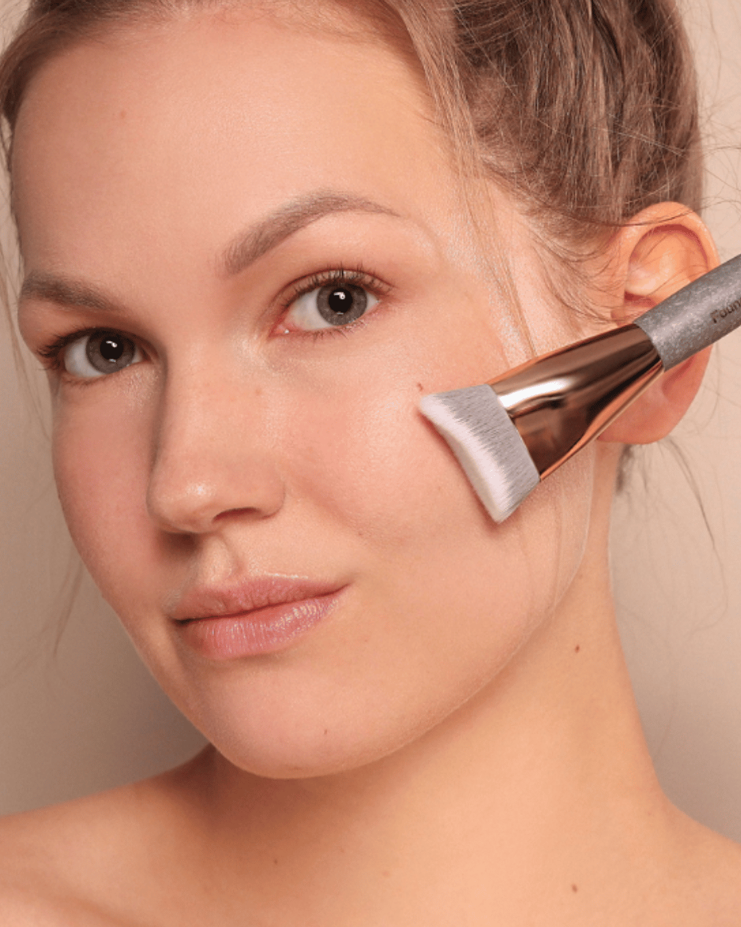 foundation brush 3